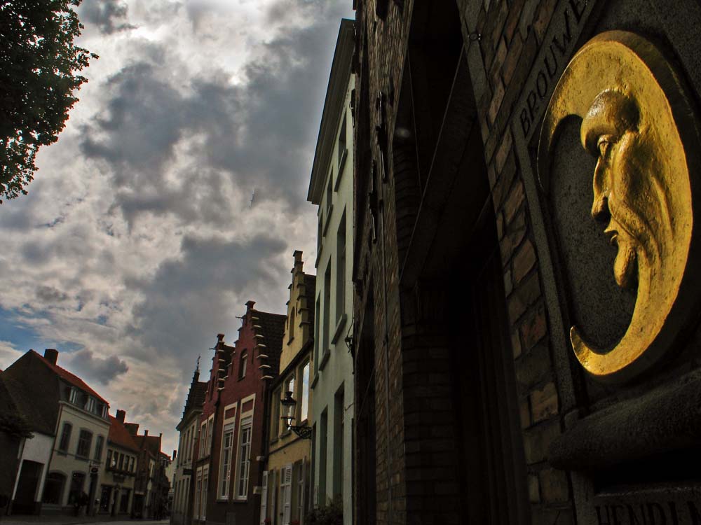 When day is night and night is day, Bruges, Belgium, 2005