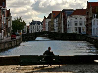 v3/82/265582/3/45566999.ManonBench2copy.jpg