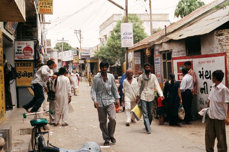 w05_Nalia17350010_Street.jpg