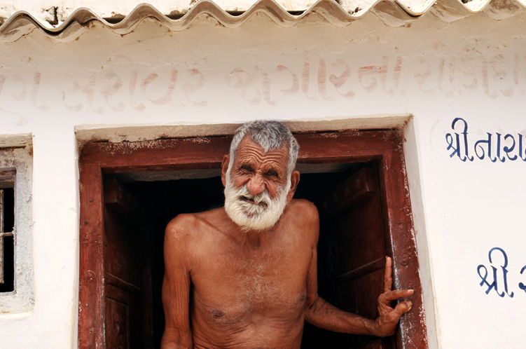 w05_NaSa17100022_OldMan.jpg