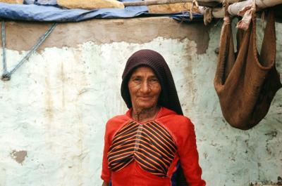 w05_Bh17260021_OldWoman.jpg