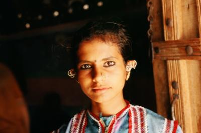 w05_Bh17420020_Girl.jpg