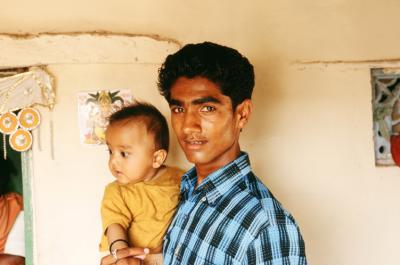 BAR17370033_Man+Baby.jpg