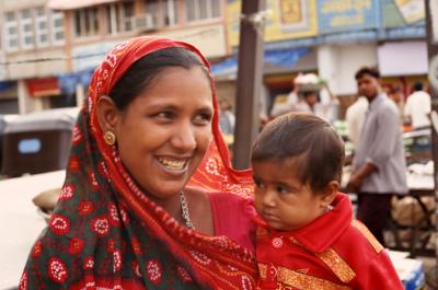 Bhuj17110005_Woman+Baby.jpg