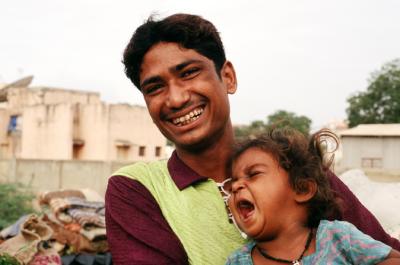 Bhuj17110019_Man+Baby.jpg