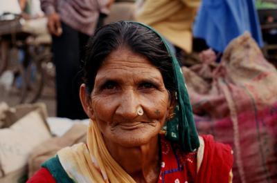 Bhuj17180022_Woman.jpg