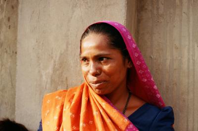 Bhuj17180032_Woman.jpg