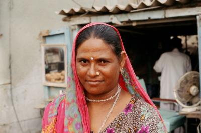 Bhuj17220007_Woman.jpg