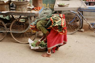 Bhuj17220017_Woman.jpg