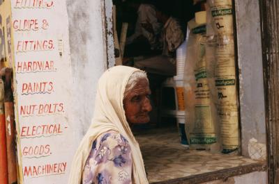 w05_Nalia17350028_OldWoman.jpg
