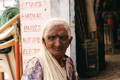 w05_Nalia17350029_OldWoman.jpg