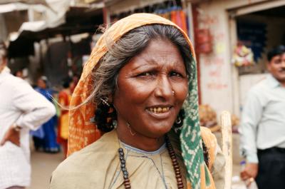 w05_Naka17100011_Woman.jpg