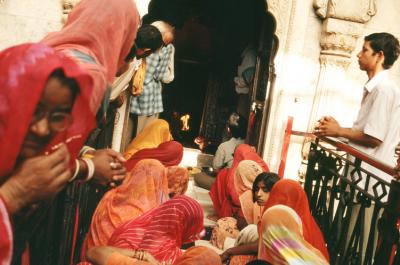 Desh17310003_RatTemple.jpg