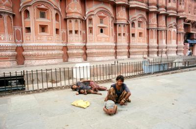 Jaipur17140023_Beggars.jpg