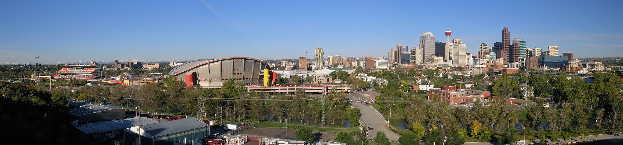Calgary morning pano ...
