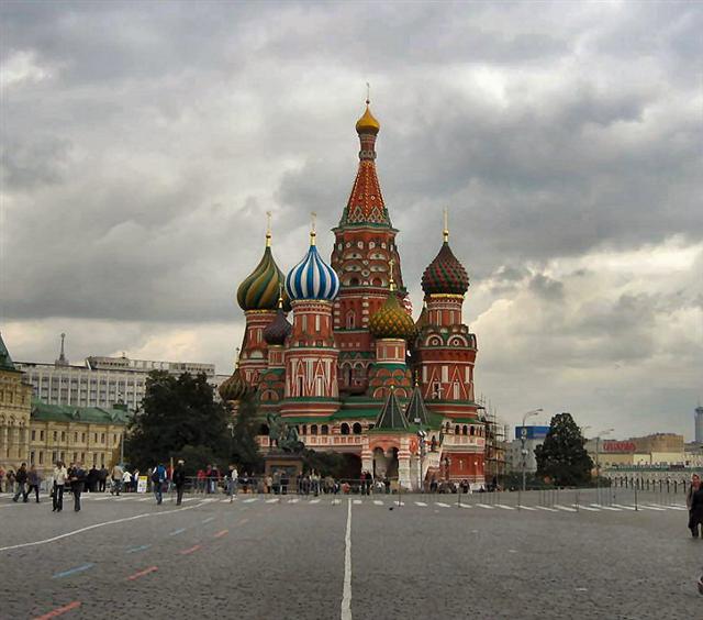 St.Bazils Cathedral at Kremlin site.JPG