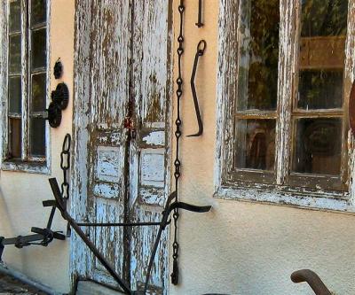 Old Farmer House.JPG