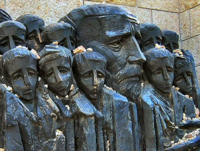 sadness-children in the holocaust.JPG