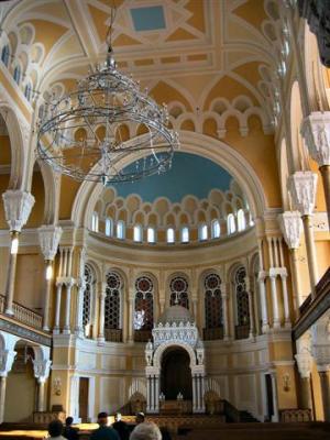 Central Synagogue - interior.JPG