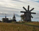 More wooden structures at Kizhi.JPG