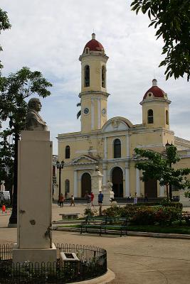 Catedral-de-Cienfuegos.jpg