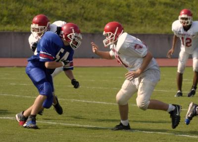 v3/83/202783/3/48466074.GACSFootball082705_041.jpg