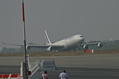 R22-090.jpg