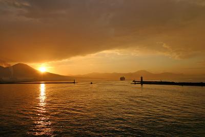 lever de soleil sur la baie de Naples