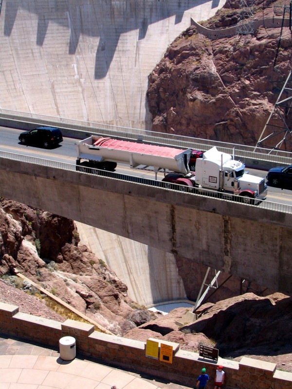 le pont et Hoover Dam