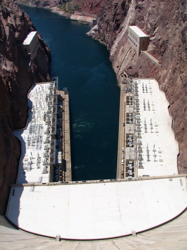 Hoover Dam, en plonge