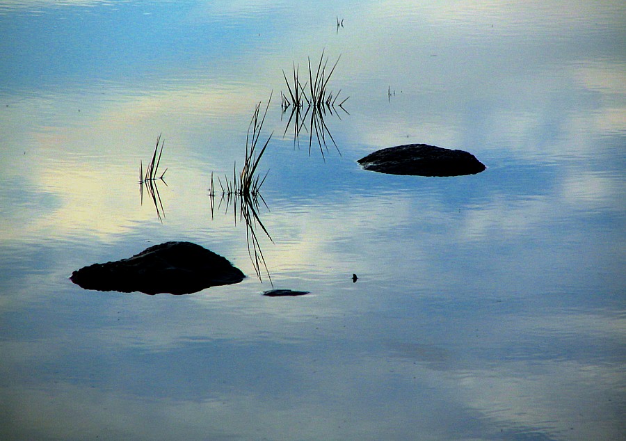 deux roches dans leau