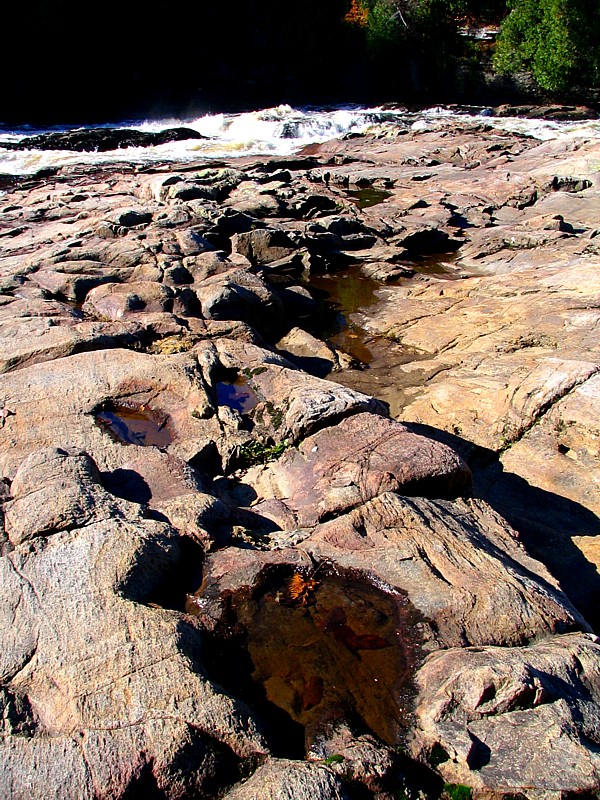 les marches naturelles et la marmite