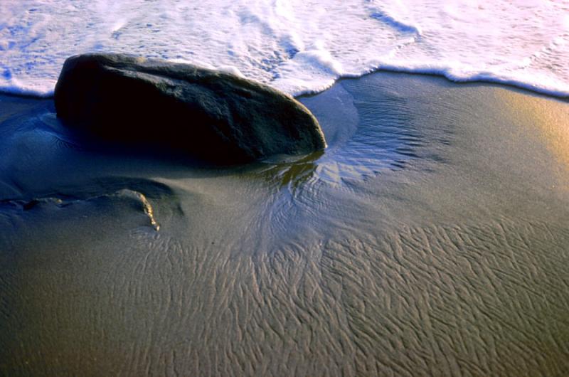 l'cume, la roche et le sable