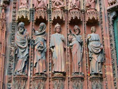 v3/83/550183/3/42453435.STATUES_CATHEDRALEDESTRASBOURG.jpg