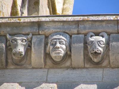 v3/83/550183/3/42626222.CORNICHE_VEZELAY.jpg