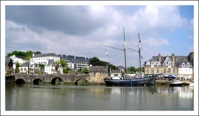v3/83/574583/3/45860930.stgoustan.jpg