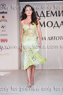 ECDA7420-01.jpg