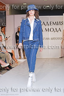 ECDA7554-01.jpg
