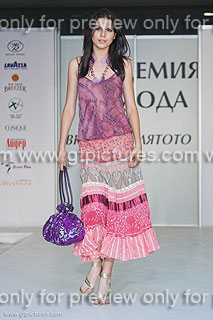 ECDA7672-01.jpg