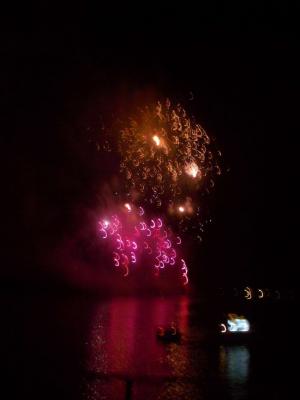 Firework2005-08-09 017.JPG