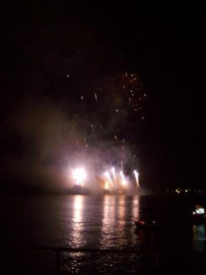 Firework2005-08-09 022.JPG