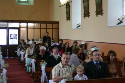 Church Crowd Right