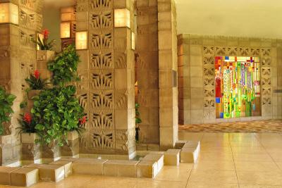 BiltmoreLobby2679w.jpg