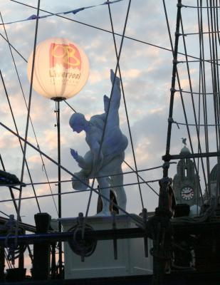 statue2.jpg