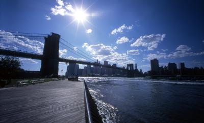 Brooklyn Bridge, Sun