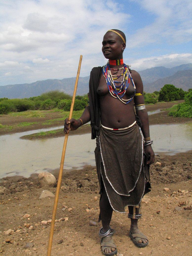 Arbore woman