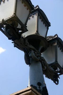 The old street lamp