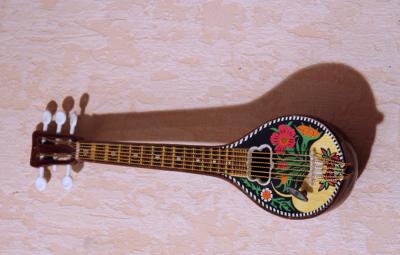 Bouzouki ....