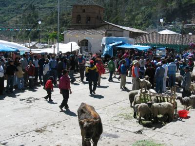 Market day in Lares, where our hike began