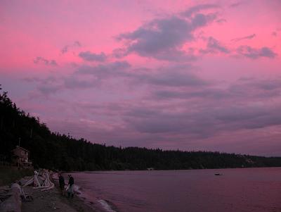 Pink Glow in Sky opposite the sunset.
